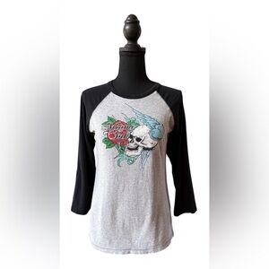 Miami Ink Black and Red Label Mid Sleeve Top